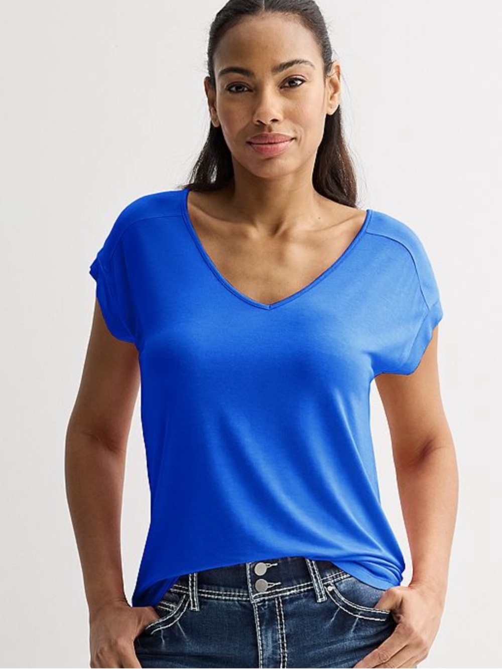 Apt 9 Women’s V-Neck top in Royal Blue XL - New!!!